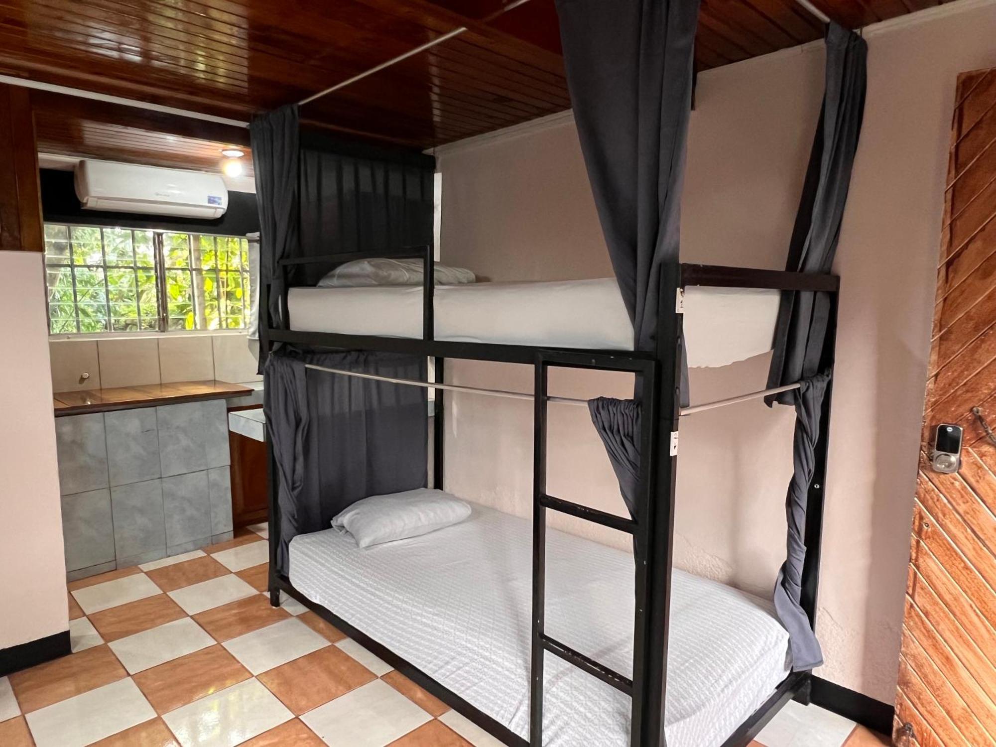 Rio Danta Hostel La Fortuna Exteriör bild